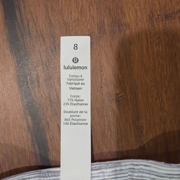 Lululemon On The Fly Crop 23" Wee Are From Space Nimbus Battleship Size 8 W6AWGS - Picture 6 of 7